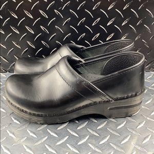 DANSKO CLOGS